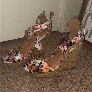 Size 7 women's wedges